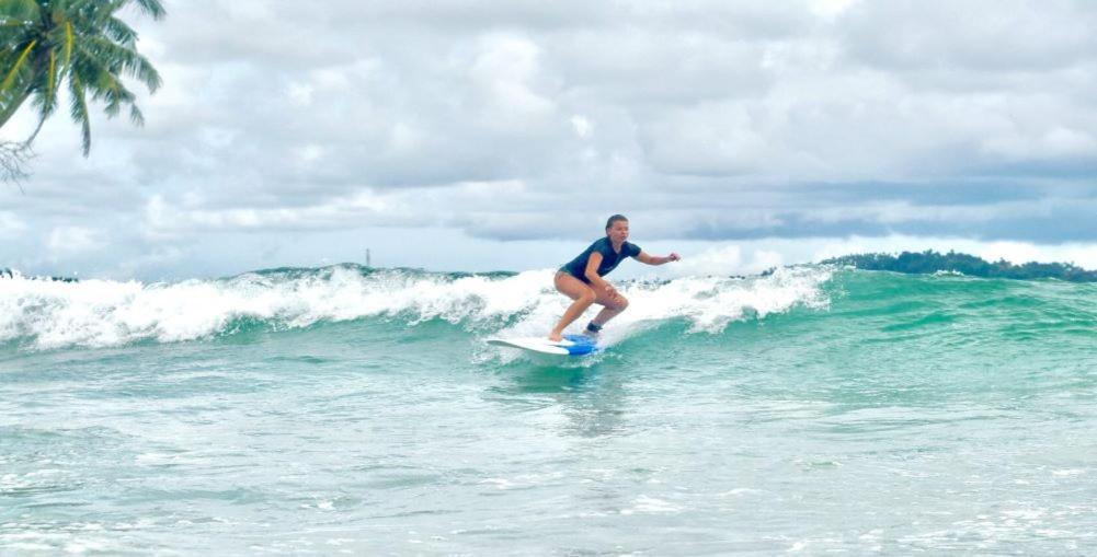 Alma Beach Hotel Weligama Bagian luar foto