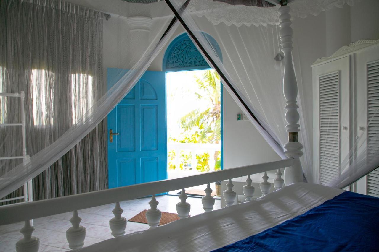 Alma Beach Hotel Weligama Bagian luar foto